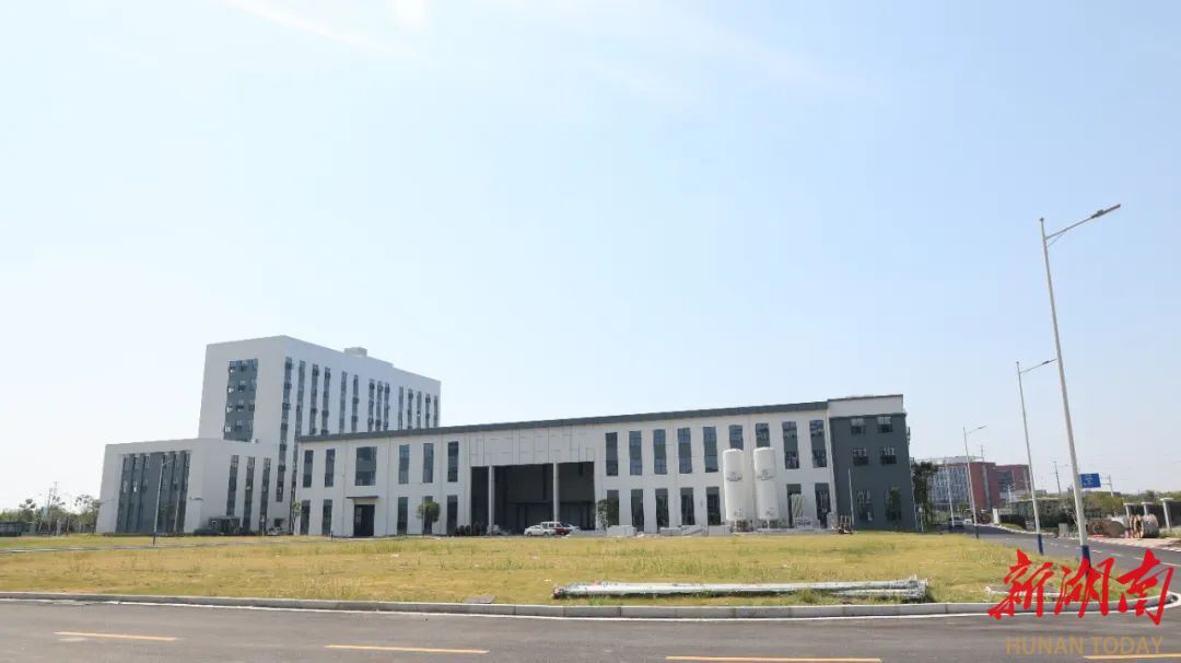 我省一衛(wèi)星制造基地即將建成投產(chǎn) 系全省首個(gè)獲得資質(zhì)的商業(yè)衛(wèi)星生產(chǎn)工廠 湖南日報(bào)(圖2)