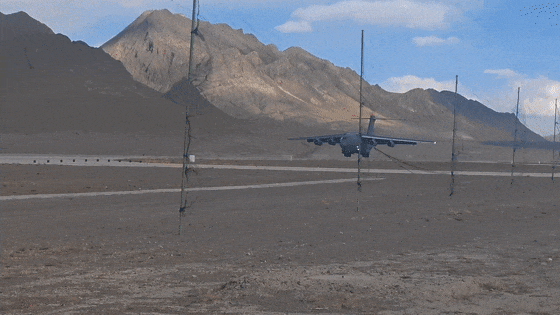 “翼龍”無人機、運-20……硬核裝備馳援西藏！(圖1)