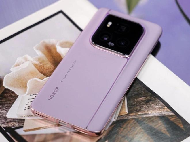 榮耀堅(jiān)決清倉從6999元跌至4589元16GB+512GB+衛(wèi)星通信(圖5)