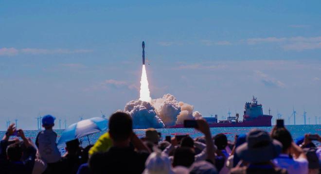 逐夢(mèng)星空的海濱小城