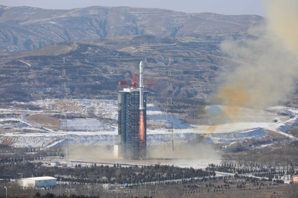 烏117架無(wú)人機(jī)摧毀俄41架戰(zhàn)略轟炸機(jī)澤圣奇襲改寫戰(zhàn)爭(zhēng)規(guī)則